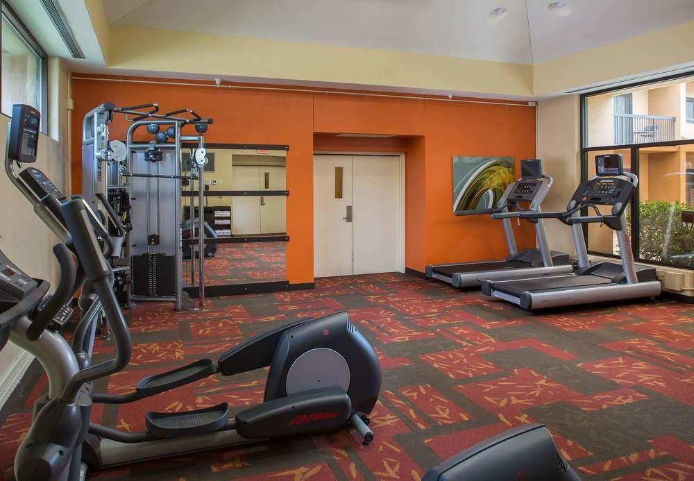 Courtyard By Marriott Baton Rouge Acadian Centre/Lsu Area Hotel Exterior photo