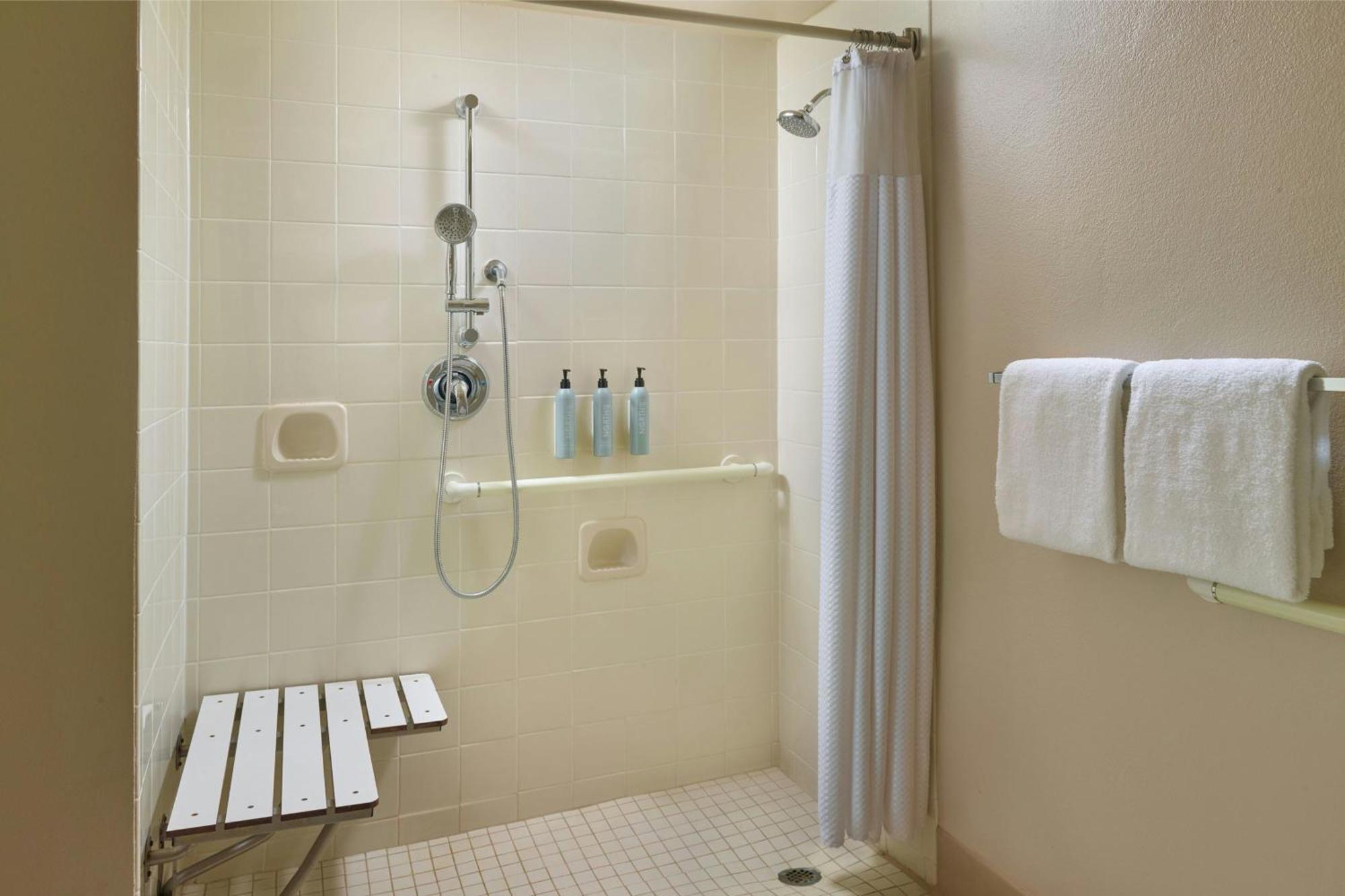 Courtyard By Marriott Baton Rouge Acadian Centre/Lsu Area Hotel Exterior photo